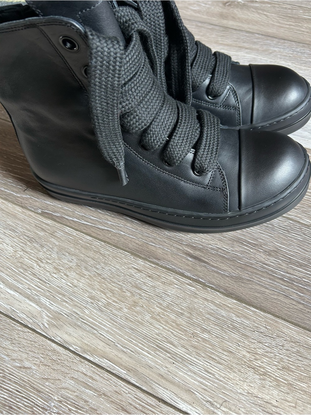 Men’s Rick Owens High-Top Jumbo Lace-Up Sneakers — Black